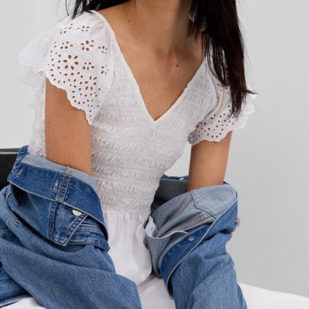 Gap White Ruffle Sleeve Smocked Peplum Top Medium Tall
